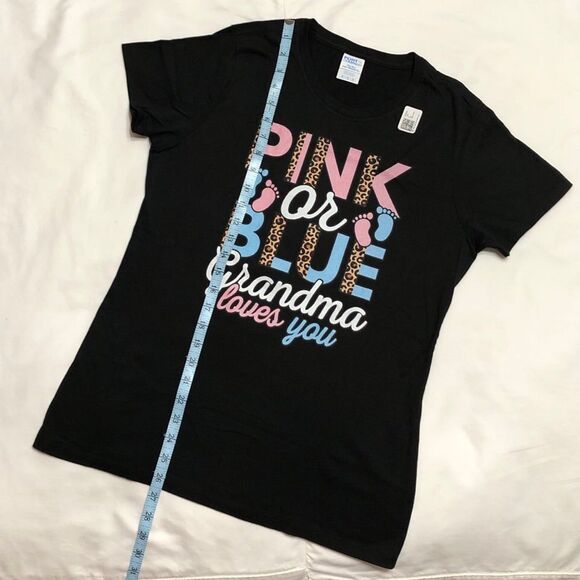 Gender Reveal Top for Grandma Size Medium PINK or BLUE GRANDMA LOVES YOU NEW!! - Picture 8 of 9